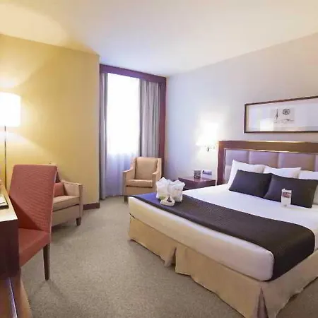 Hotel Nuevo Madrid-3